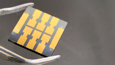 Molecular-Glue-Makes-Perovskite-Solar-Cells-More-Reliable-Over-Time